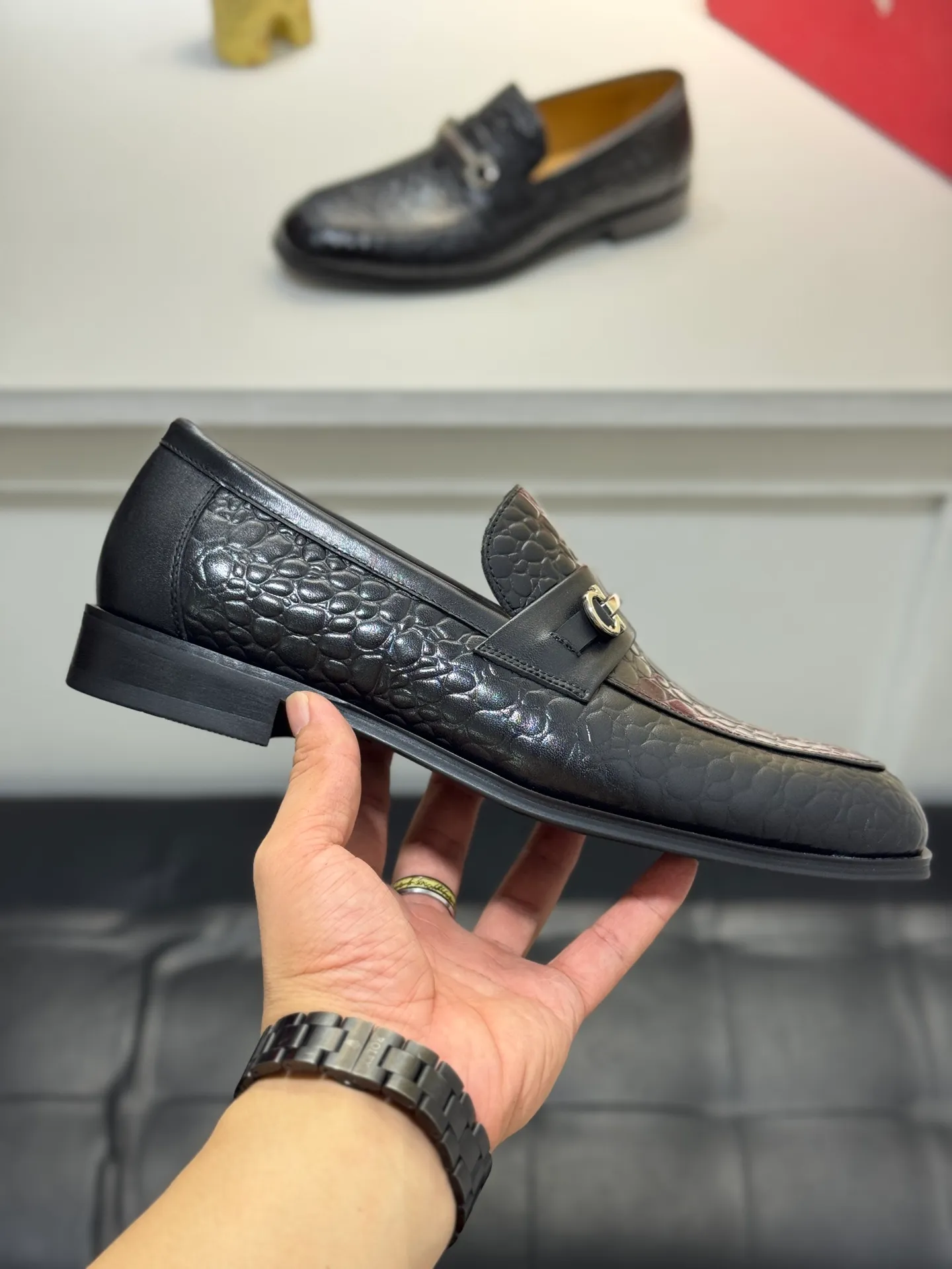 Men's men's shoes 💰480 [New style] 🐠🐠New Ferragamo [Ferragamo] top imported suit men's shoes 💯 Official website original copy, product materials: selected imported embossed calfskin + luxury hardware buckle accessories ~ imported water-dyed cow 🐂 leather lining. Strong three-dimensional visual effect, original combination outsole, multiple colors available😘 Size: 39-44 (customized at 45.46.47